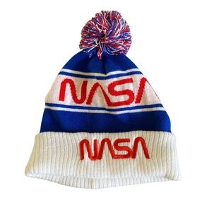 URBAN OUTFITTERS “NASA” Beanie NWT